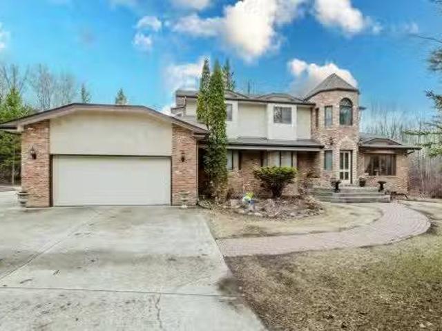 House for sale in Alberta