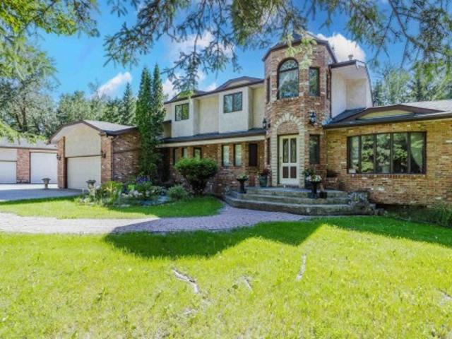 House for sale in Alberta