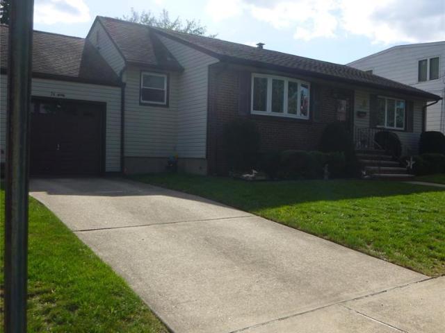 House for sale in Lodi, New Jersey