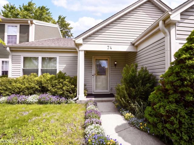 House for sale in Mundelein, Illinois