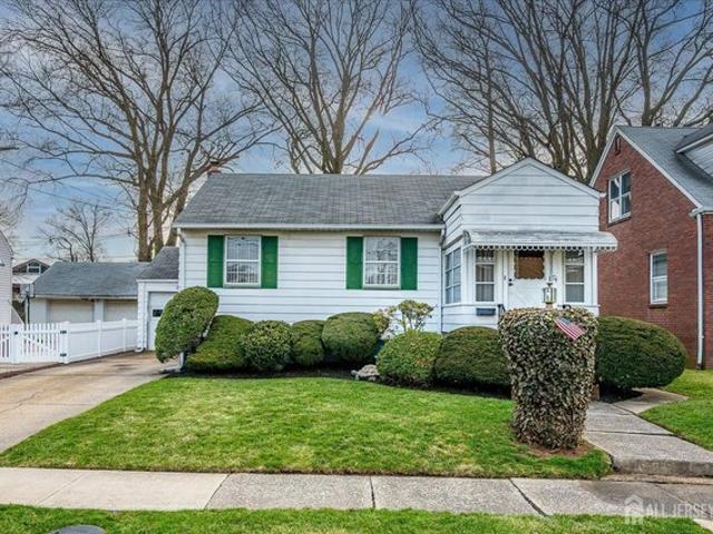 House for sale in Edison, New Jersey