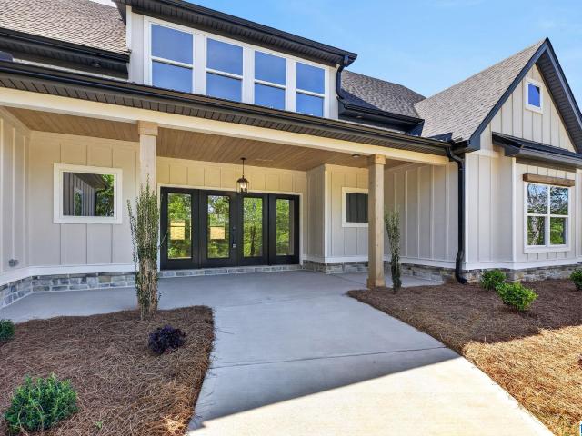 House for sale in Heflin, Alabama