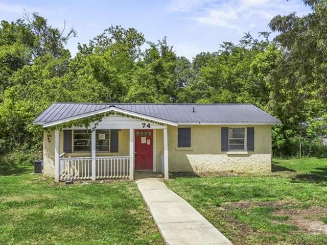 House for sale in Guntersville, Alabama