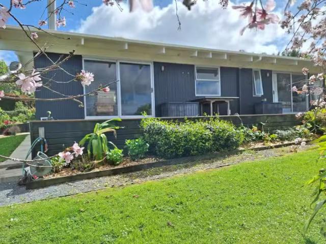 House for sale in Maungaturoto, Northland