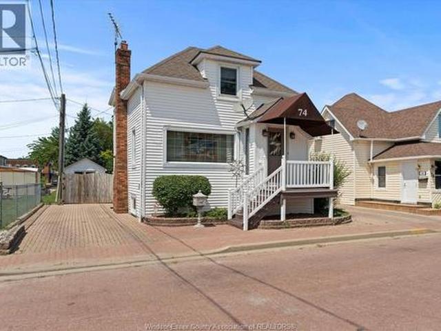 House for sale in Amherstburg, Ontario