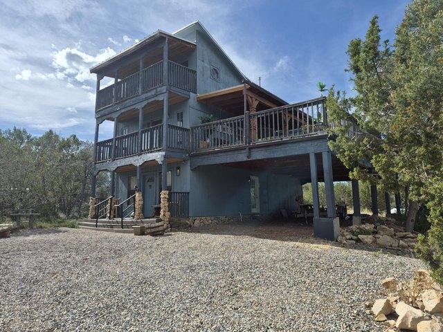 House for sale in Cedar Crest, New Mexico