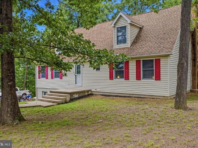 House for sale in Berkeley Springs, West Virginia