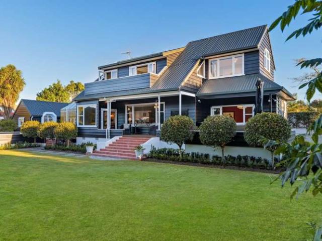 House for sale in Omokoroa, Bay Of Plenty