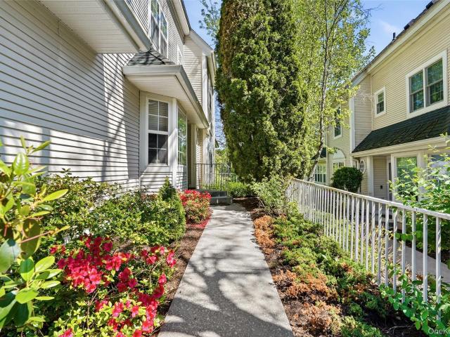 Condo for sale in Bedford, New York