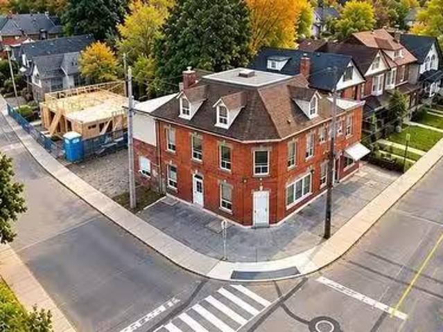 House for sale in Ancaster, Ontario