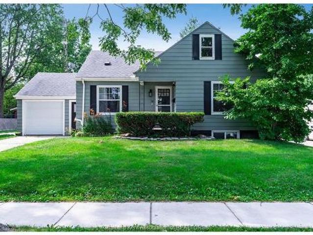 House for sale in Leamington, Ontario