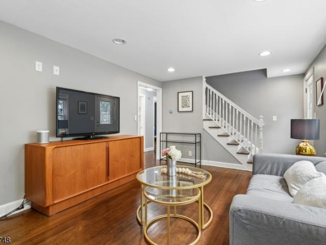 House for sale in Springfield, New Jersey