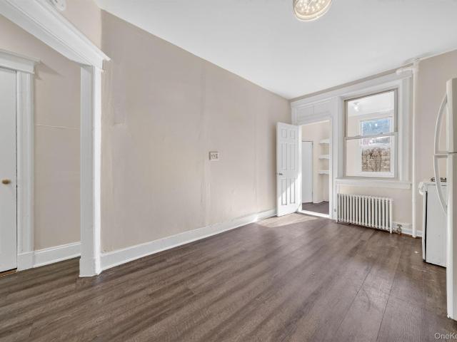 Property for rent in Glenwood, New York