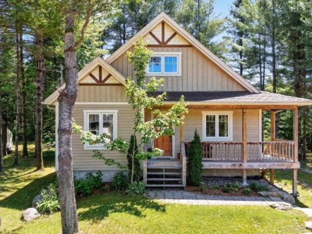 House for sale in Mont-Blanc, Laurentides