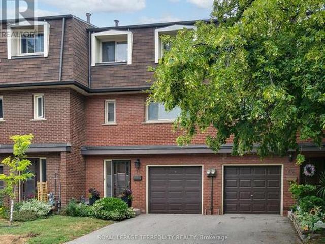 Townhouse for sale in Woburn, Ontario