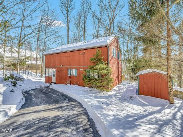 House for sale in Lake Ariel, Pennsylvania