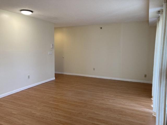 Townhouse for rent in Dracut, Massachusetts