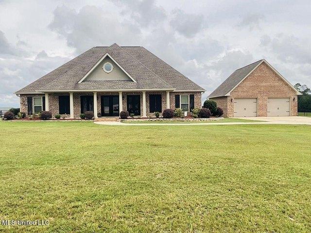 House for sale in Carriere, Mississippi