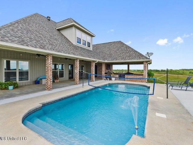 House for sale in Carriere, Mississippi
