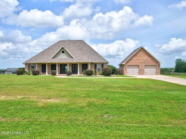 House for sale in Carriere, Mississippi