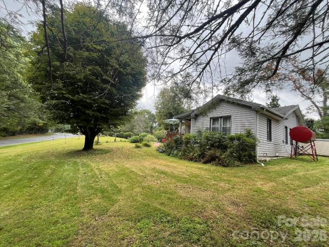 House for sale in Spruce Pine, North Carolina