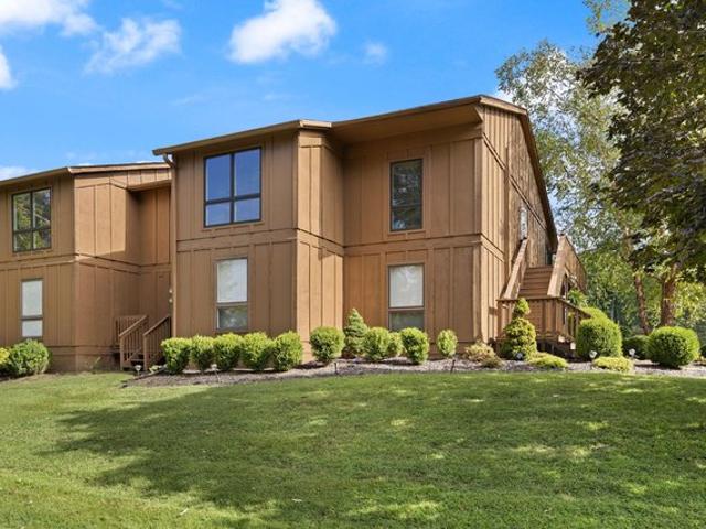Condo for sale in Bronston, Kentucky