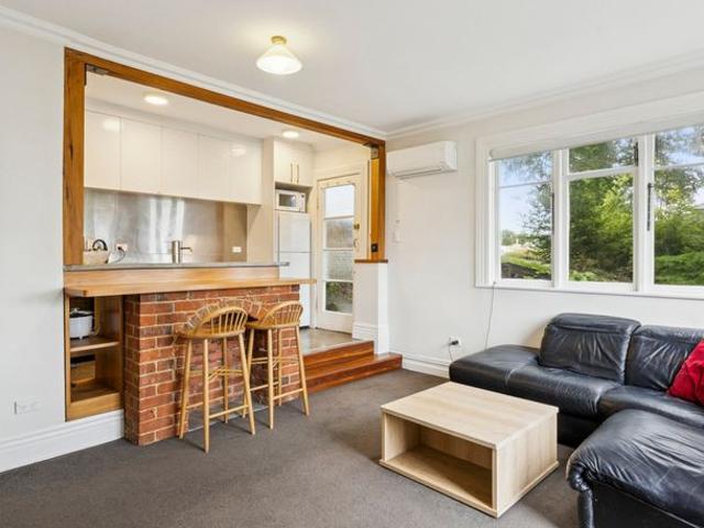 House for rent in Otakou
