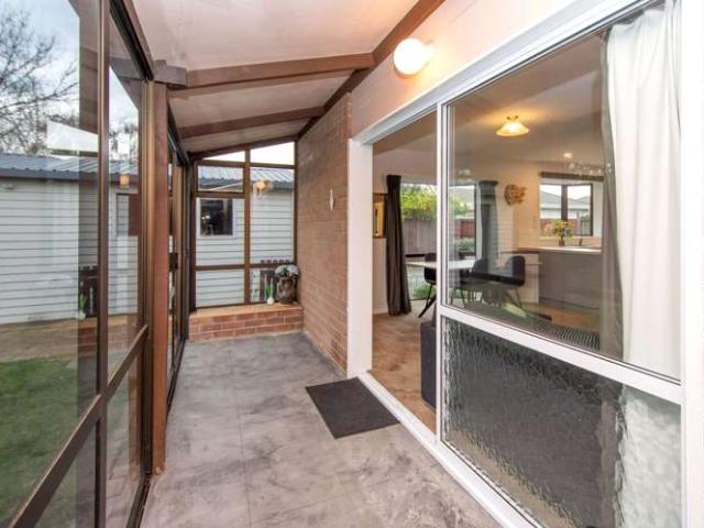House for sale in Chaslands, Canterbury