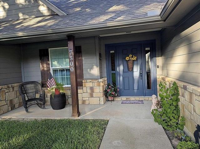 House for sale in Henderson, Texas