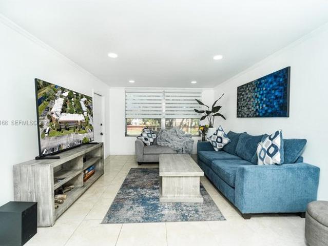 Condo for sale in Plantation, Florida