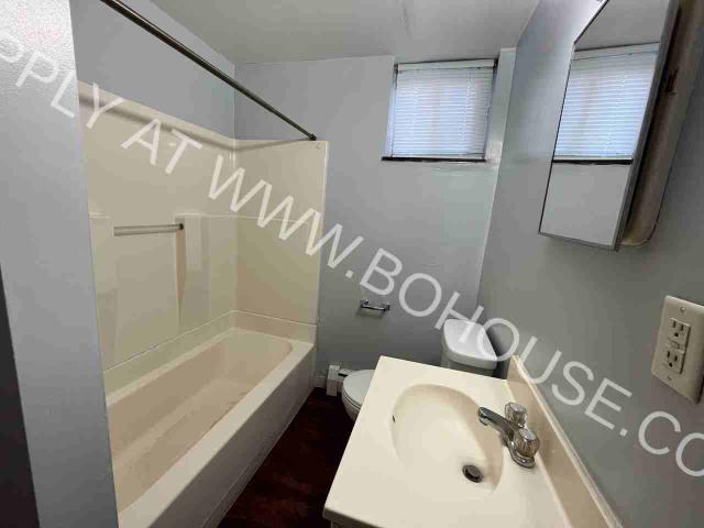 Apartment for rent in Waynedale, Fort Wayne
