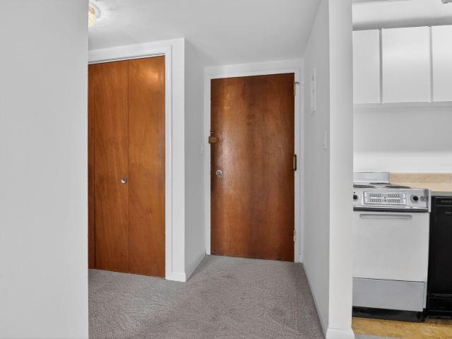 Condo for sale in Bethesda, Maryland