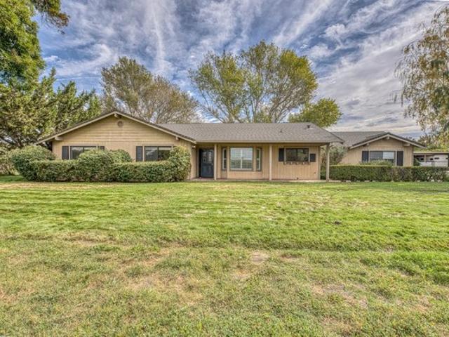 House for sale in Hollister, San Benito County
