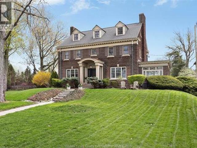 House for sale in Riverside, Windsor