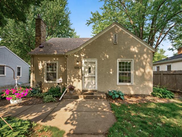 House for sale in Hennepin, Minnesota