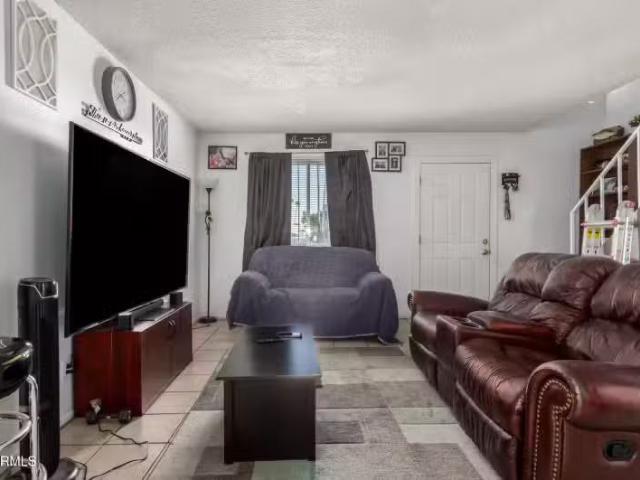 Condo for sale in Glendale