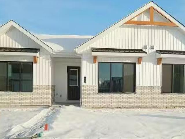 House for sale in Wedgewood, Alberta