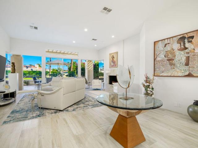 House for sale in Indian Wells