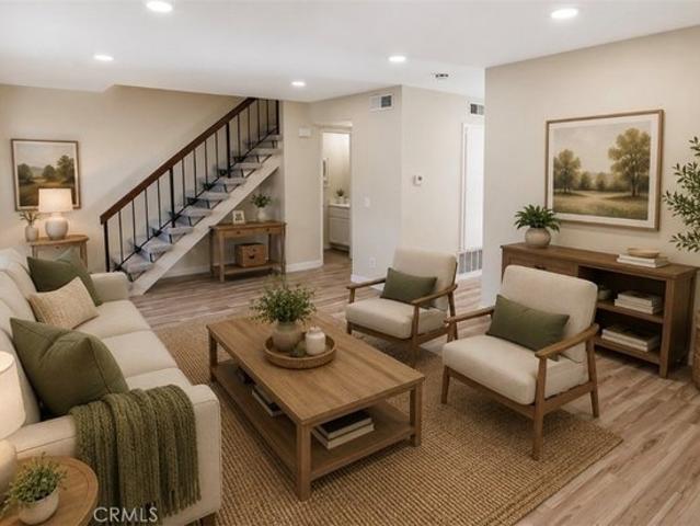 Townhouse for sale in Winnetka Neighborhood Council District, Canoga Park