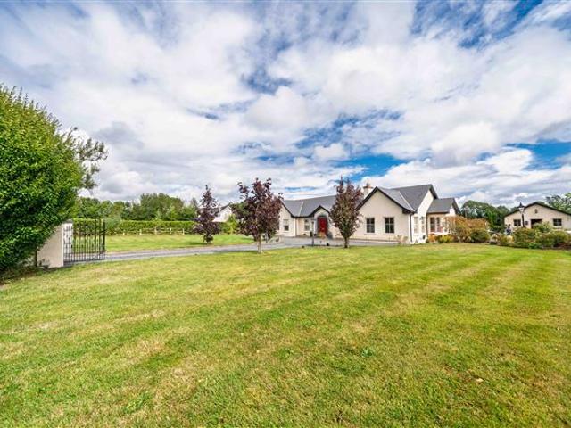Detached House for sale in Navan, North Tipperary
