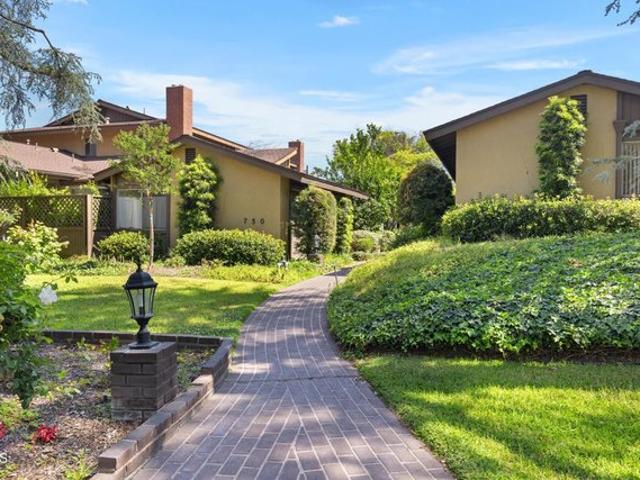 Condo for sale in Arcadia, California