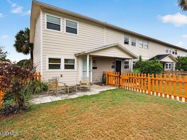 Townhouse for sale in Atlantic Beach, Florida