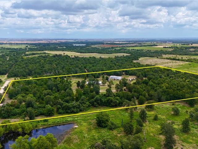 House for sale in Milam, Texas