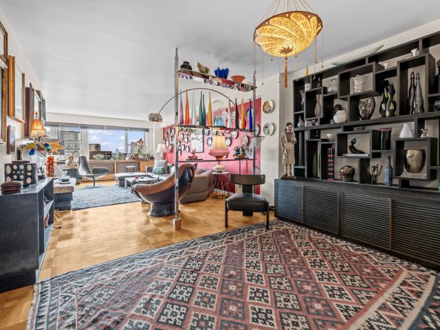 Property for sale in The Bronx, Arverne