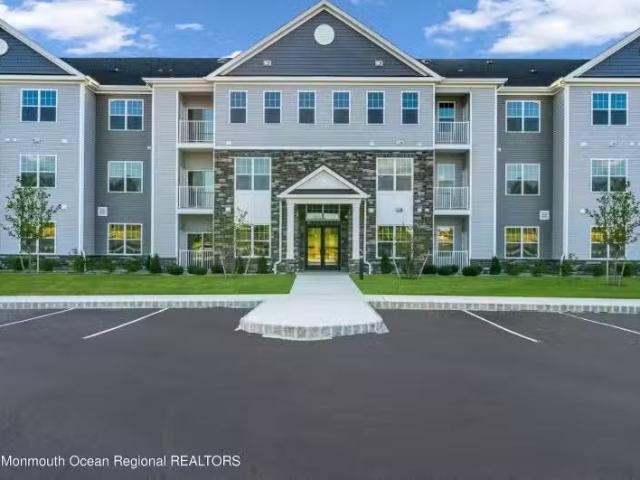 Condo for sale in Toms River