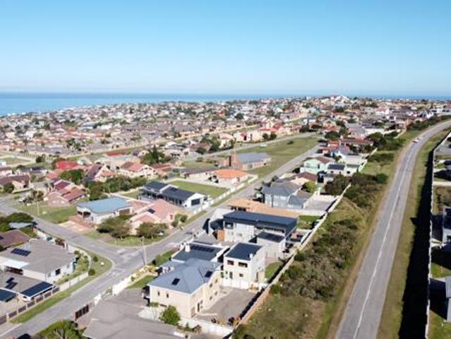 Land for sale in Cape St Francis, Eastern Cape