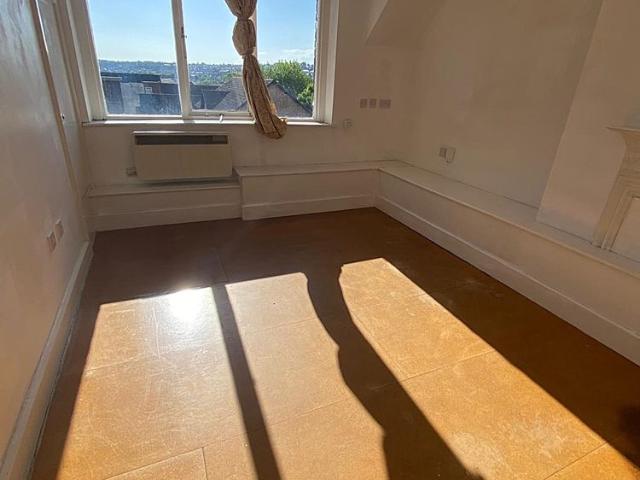 Apartment for rent in Gibbonsdown, Barry
