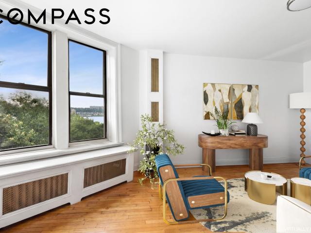 Condo for sale in Arverne, New York