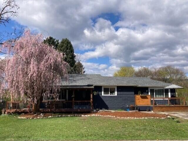 House for sale in Kettle Falls, Washington