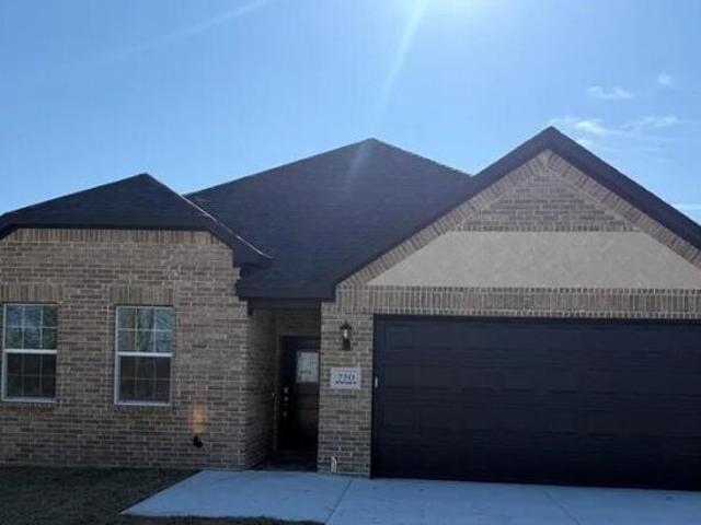 House for sale in Ellis, Texas